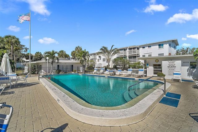 5940 EASY STREET K31, Bradenton, FL 34207