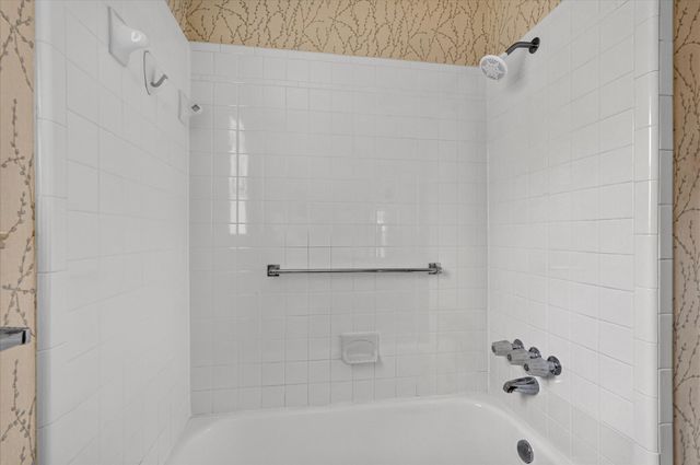 203 Myrtle Avenue, Waxahachie, TX 75165