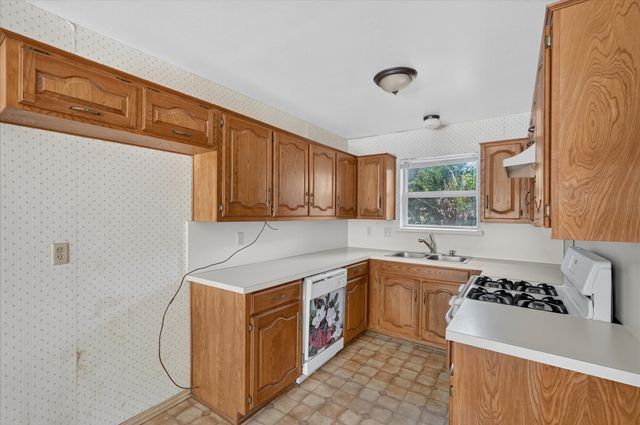 203 Myrtle Avenue, Waxahachie, TX 75165