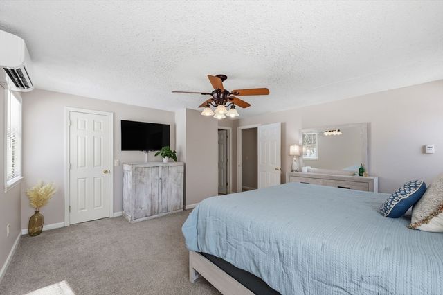 429 Moore St, Ludlow, MA 01056