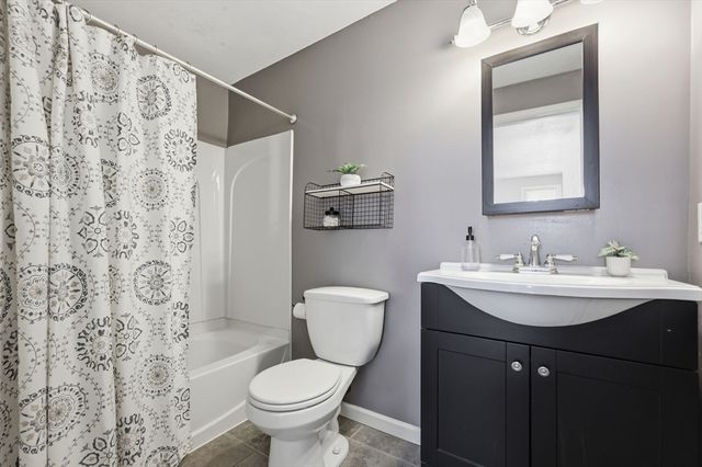 429 Moore St, Ludlow, MA 01056