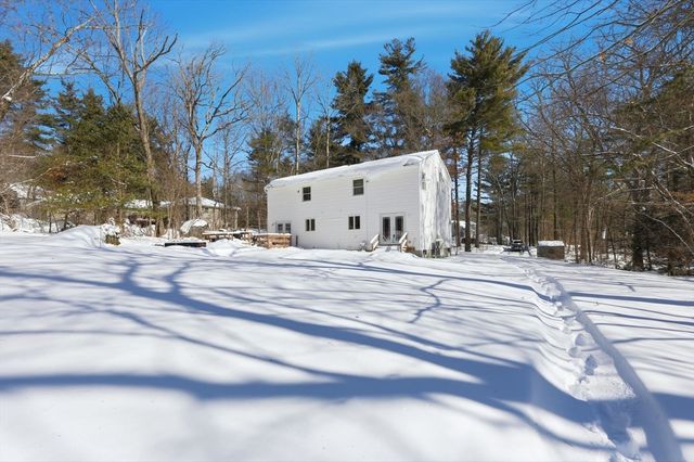 429 Moore St, Ludlow, MA 01056