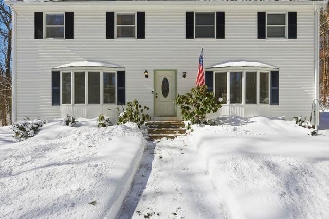 429 Moore St, Ludlow, MA 01056