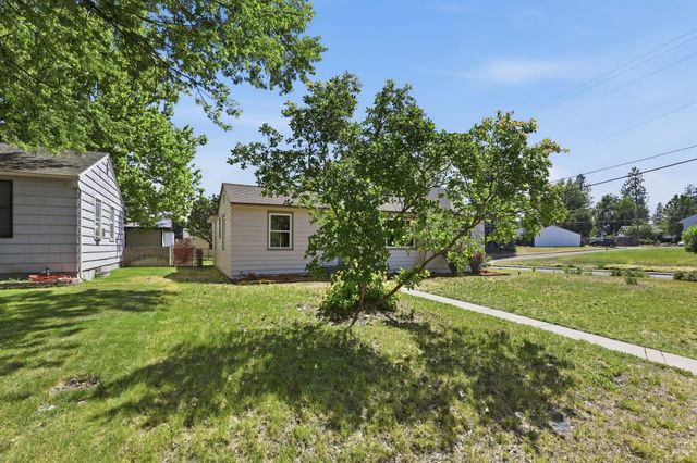 2839 W Sanson Ave, Spokane, WA 99205