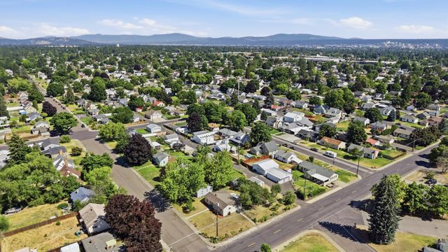 2839 W Sanson Ave, Spokane, WA 99205