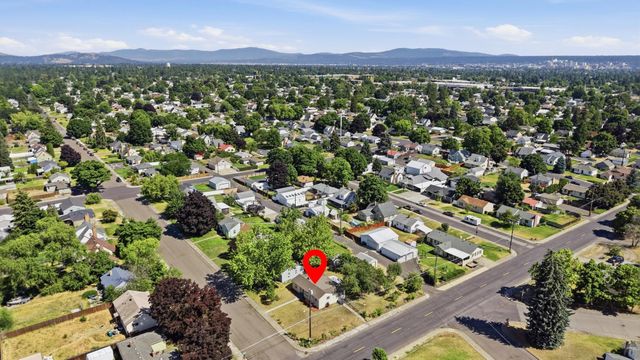 2839 W Sanson Ave, Spokane, WA 99205