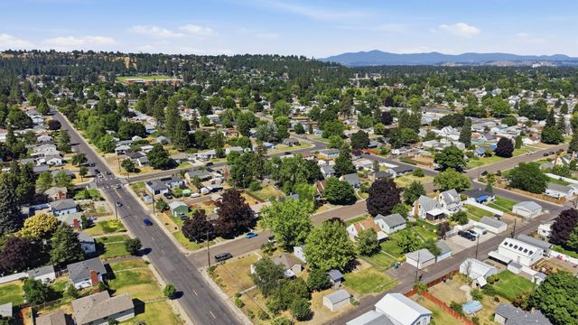 2839 W Sanson Ave, Spokane, WA 99205