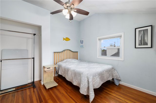 14 Stanton Avenue, Narragansett, RI 02882