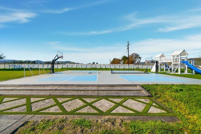 194 Lantz Drive, Morgan Hill, CA 95037