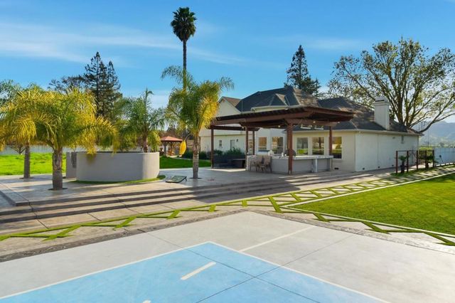 194 Lantz Drive, Morgan Hill, CA 95037