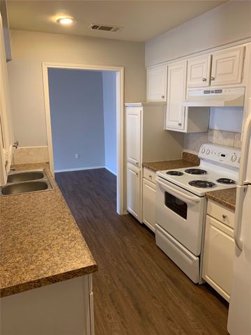 417 Gardenview Street, Denton, TX 76207