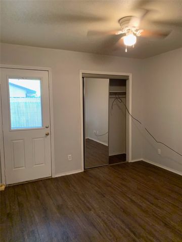 417 Gardenview Street, Denton, TX 76207