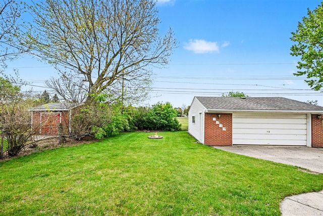 40579 Firwood Drive, Plymouth, MI 48170