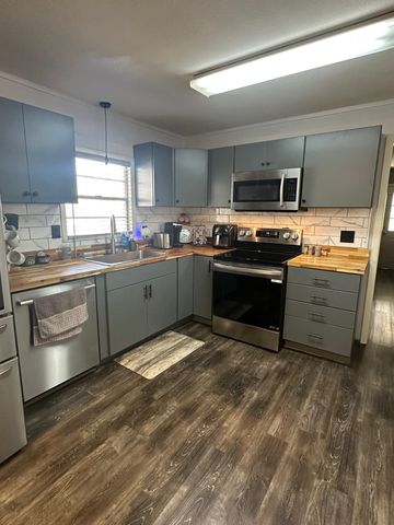 3200 S Broadway, Kilgore, TX 75662