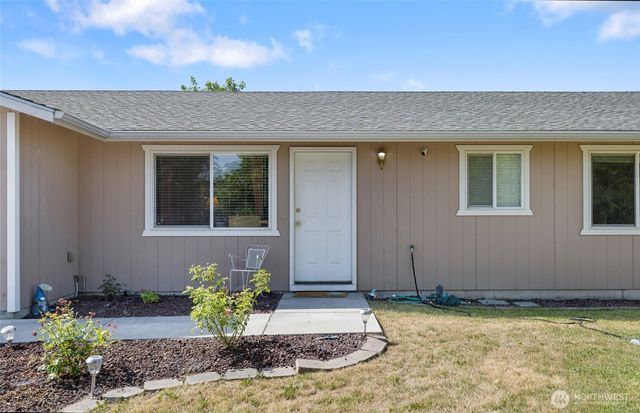 1705 W Mockingbird, Moses Lake, WA 98837