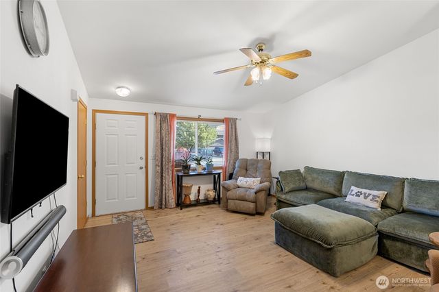 1705 W Mockingbird, Moses Lake, WA 98837