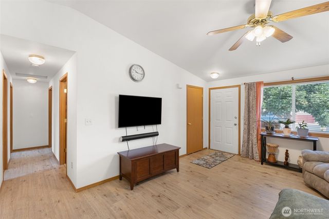 1705 W Mockingbird, Moses Lake, WA 98837