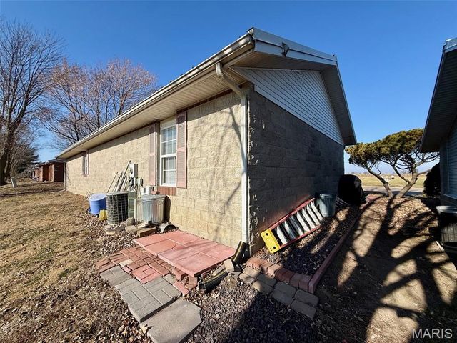 1800 Cope Drive, Jerseyville, IL 62052