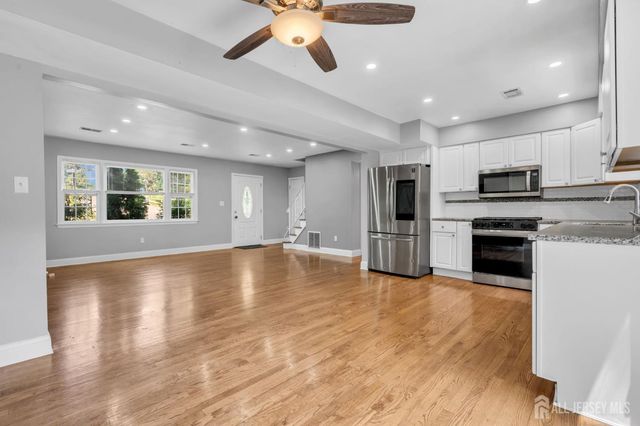 76 Clifton Street, Edison, NJ 08817