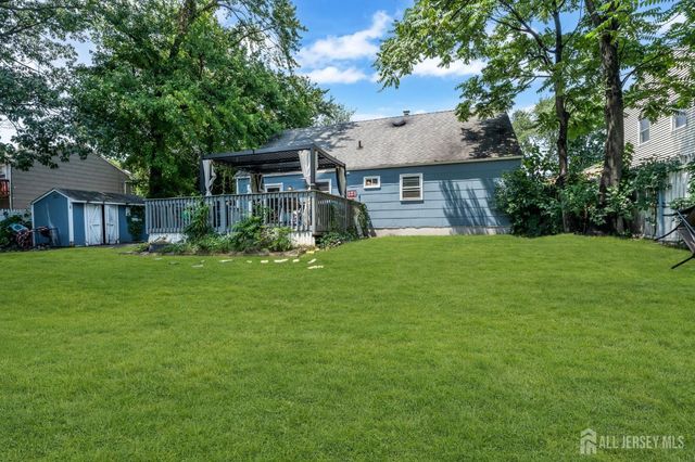 76 Clifton Street, Edison, NJ 08817