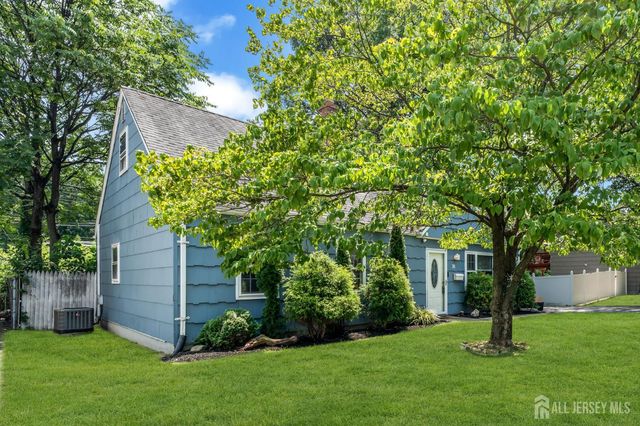 76 Clifton Street, Edison, NJ 08817