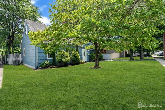 76 Clifton Street, Edison, NJ 08817