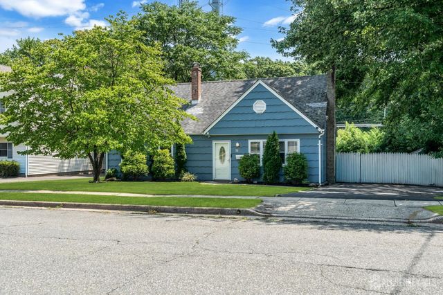 76 Clifton Street, Edison, NJ 08817