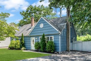 76 Clifton Street, Edison, NJ 08817