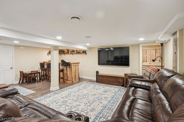 42 Haskell Ave, Wanaque Boro, NJ 07420