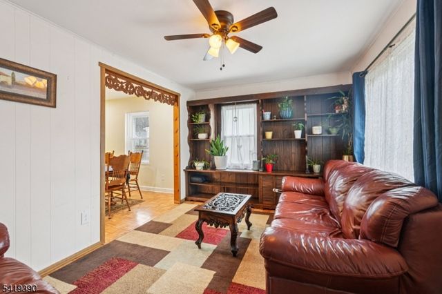 42 Haskell Ave, Wanaque Boro, NJ 07420