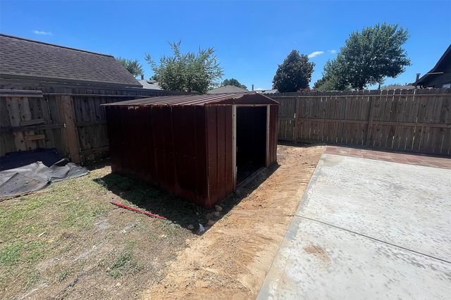 9502 Coast Bridge Street, Houston, TX 77075