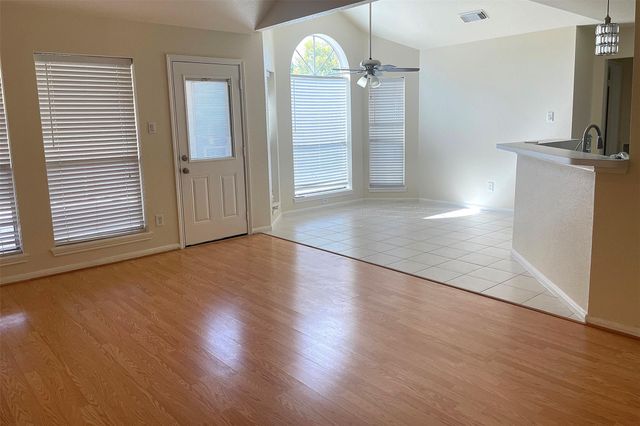 9502 Coast Bridge Street, Houston, TX 77075