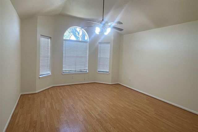 9502 Coast Bridge Street, Houston, TX 77075