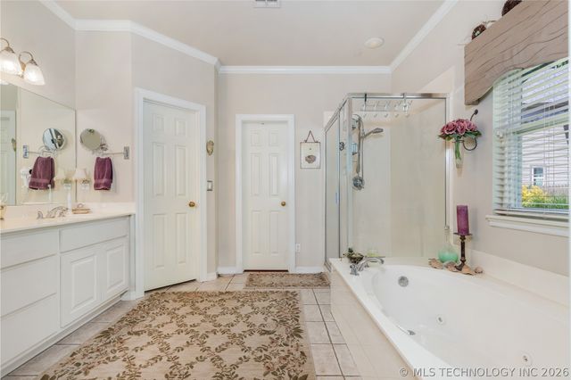 5080 Lake Breeze Road, Grove, OK 74344
