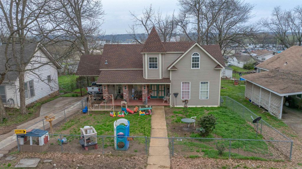 548 S Broad Street, Batesville, AR 72501