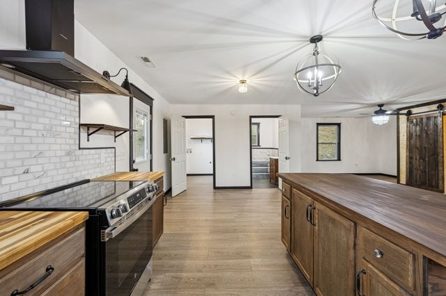 2210 Blackburn Hollow Rd, Cornersville, TN 37047