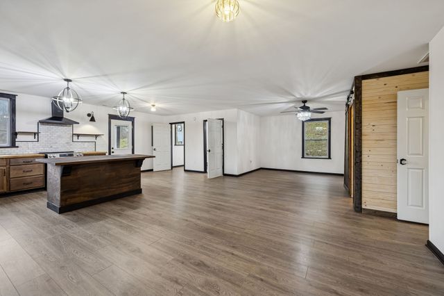 2210 Blackburn Hollow Rd, Cornersville, TN 37047