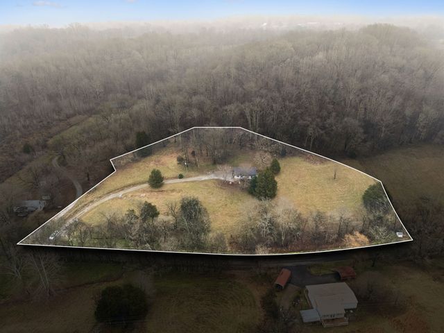 2210 Blackburn Hollow Rd, Cornersville, TN 37047