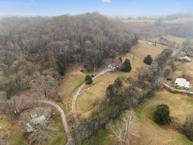 2210 Blackburn Hollow Rd, Cornersville, TN 37047