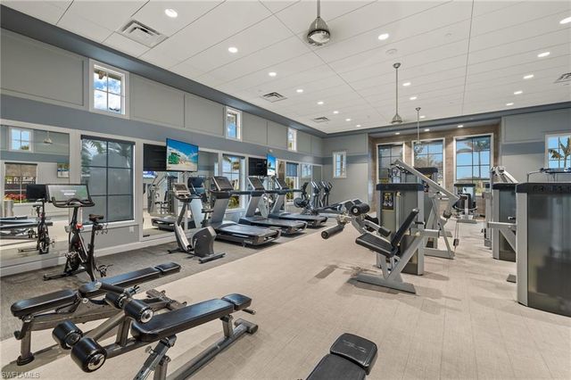 8880 Redonda DR, Naples, FL 34114