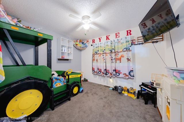 3089 W Drake Road, Sallisaw, OK 74955