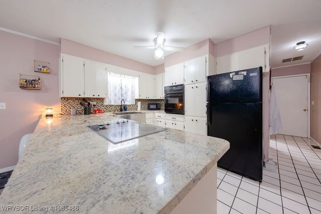 3089 W Drake Road, Sallisaw, OK 74955