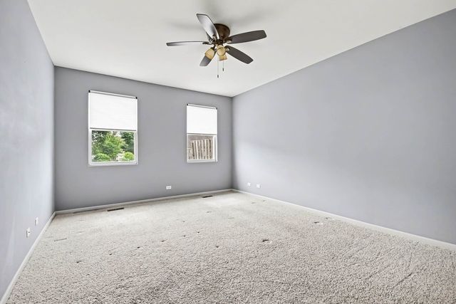 8226 Woodview Avenue, Joliet, IL 60431