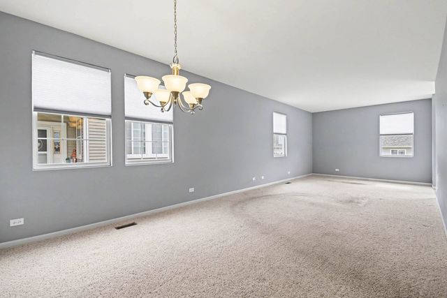 8226 Woodview Avenue, Joliet, IL 60431