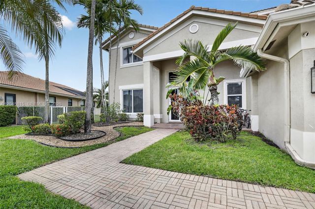 981 Waterside Cir, Weston, FL 33327