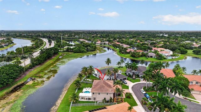 981 Waterside Cir, Weston, FL 33327