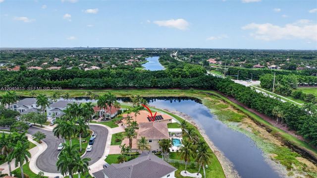 981 Waterside Cir, Weston, FL 33327