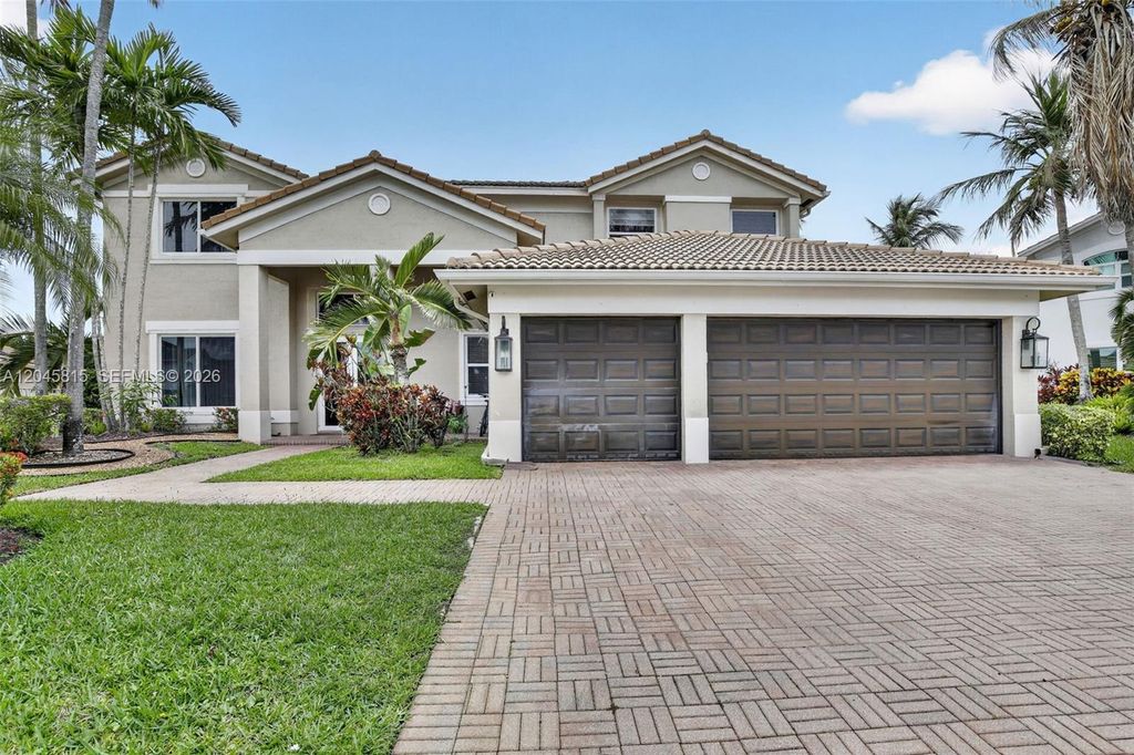 981 Waterside Cir, Weston, FL 33327