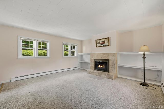22 Sunrise Heights, Goshen, NY 10924