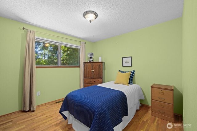 1163 Fordham Court, Fircrest, WA 98466